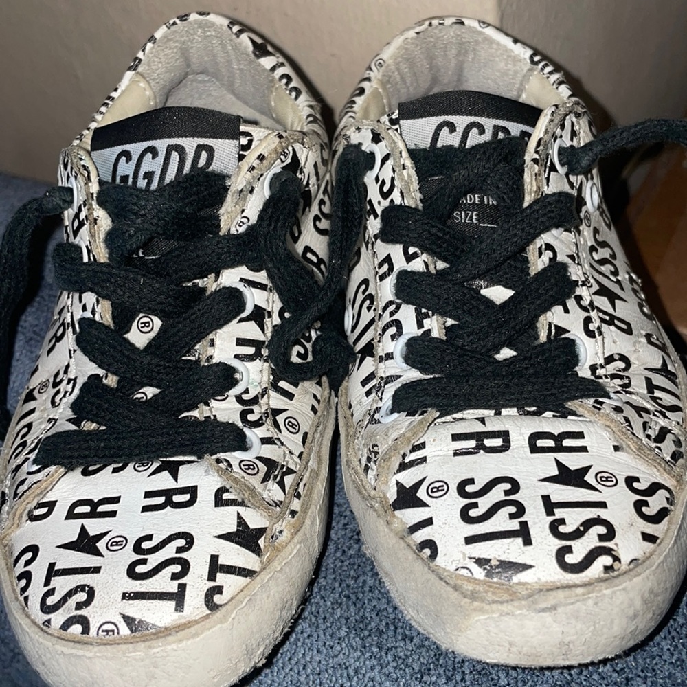 🎉SOLD🎉Kids Golden Goose sneakers